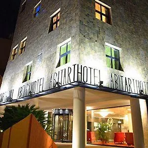 https://abitart.it-romehotels.com