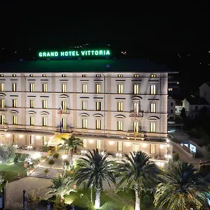 grand-hotel-vittoria.it-tuscanyhotel.com/